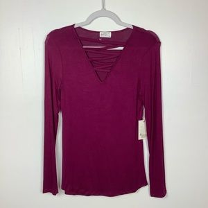 Glitz Blouse NWT Purple Medium V-neck Criss Cross front